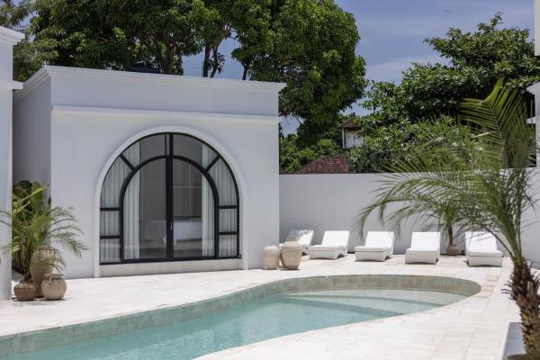Boujee Boutique Hotel, Reserva ahora  Hoteles con piscina en Bali, Piscina