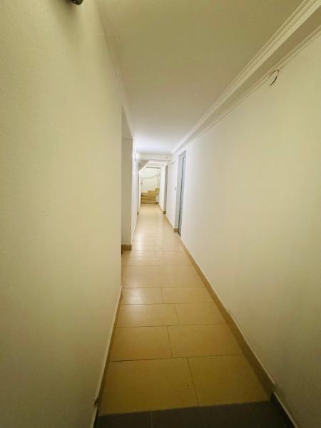 Opera Central Stay, Buchen Sie  Hotels in Pest mit Parkplatz, Parkplätze