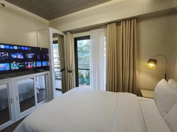 2-BR Condo near Major Tourist Spots in Baguio, Prenota  Hotel a Romblon con parcheggio, Parcheggio