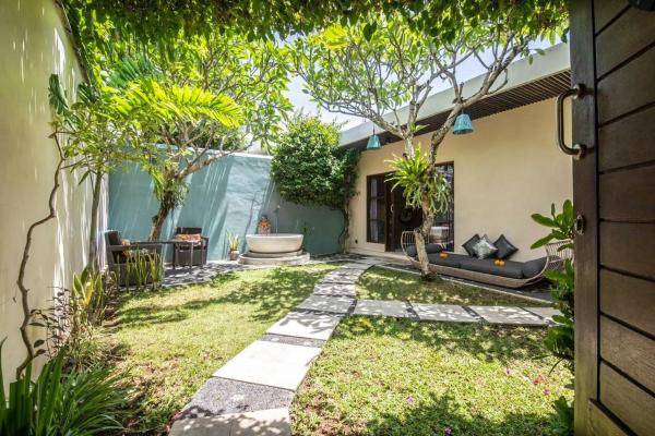 Gede Villa, Buchen Sie  Pererenan Bali