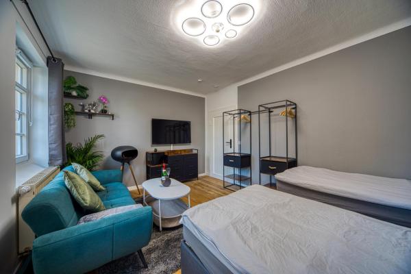 DresdenStay Modern 3 Schlafzimmer Balkon Kamin PS4, Réserver  Hôtels à Saxe avec parking, Parking