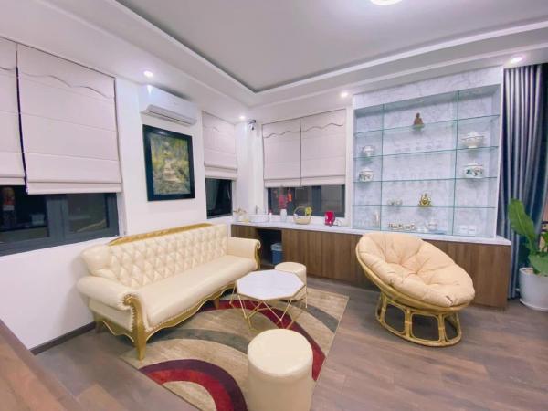 November Homestay Villa Royal Park Huế, Prenota  Hotel a Gia Lai con piscina, Piscina