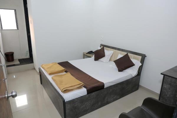 Hotel Sky Blue, Réserver  Surate Gujarat