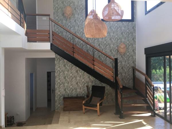 Villa Colorado entre terre et Ocean Indien, Prenota  Hotel con piscina a La Possession, Piscina