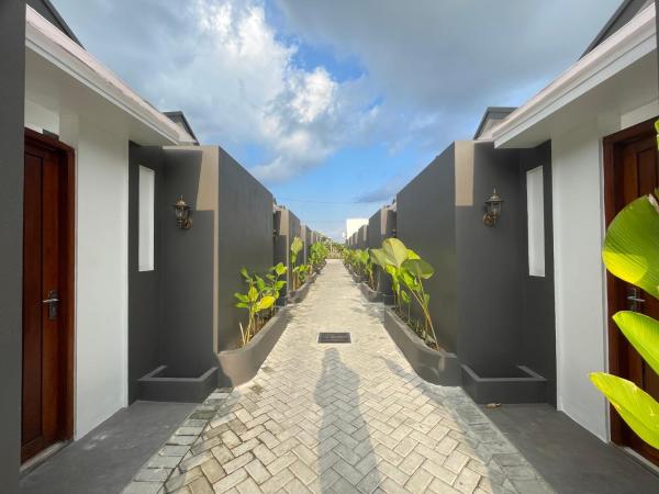 Sovilla Prime Yogyakarta, Buchen Sie  Hotels in Provinz Yogyakarta mit Parkplatz, Parkplätze