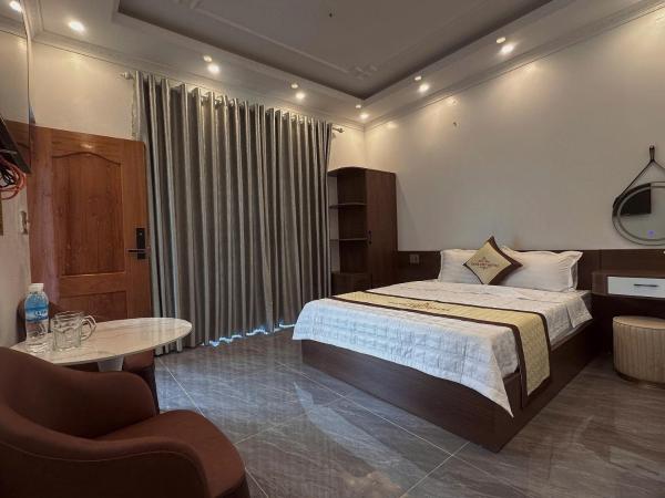 Oanh Thư Hotel, Prenota  Hotel a Ha Giang con parcheggio, Parcheggio