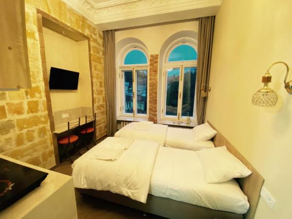 Апарт-готель в центрі міста, Buchen Sie  Hotels in Odessa region mit Parkplatz, Parkplätze