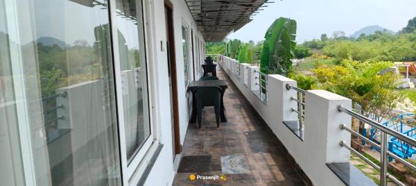 Kakatiya Resort, Réserver  Hôtels avec piscine à Telangana, Piscine