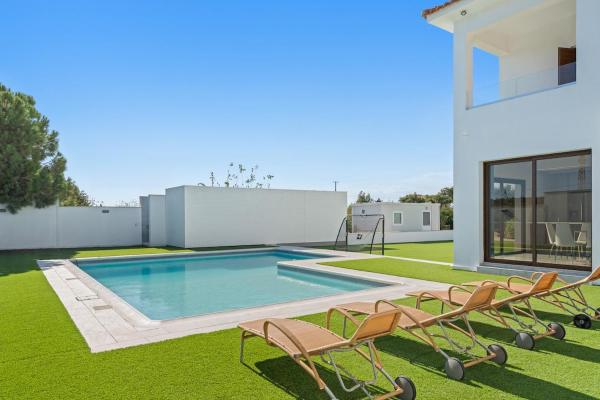 Luxury Villa Coastal Elegance, Prenota  Meneou Larnaca Region