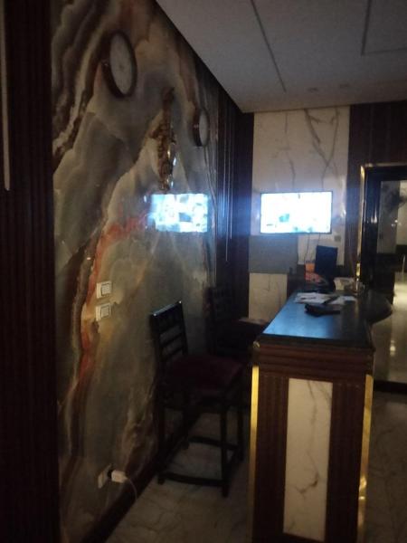 Host G Hotel, Prenota  Hotel a Cairo Governorate con parcheggio, Parcheggio