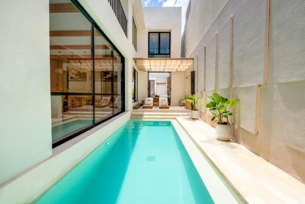 Villa Thre, Reserva ahora  Hoteles en Kalimantan con aparcamiento, Aparcamiento