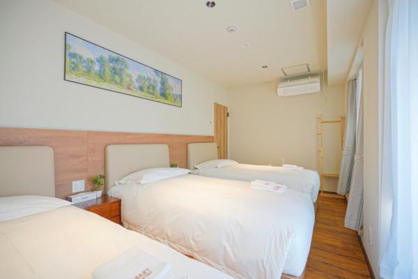 Nakano World Hotel, Book  Nakano 
