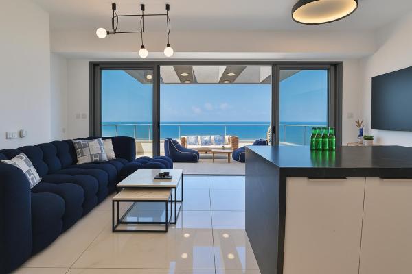 Luxe on the BEACH By LIME, Reserva ahora  Haifa Distrito norte de Israel