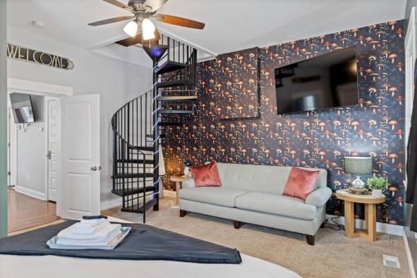 Maison Champignon, Buchen Sie  St. Charles Chicago und Umgebung