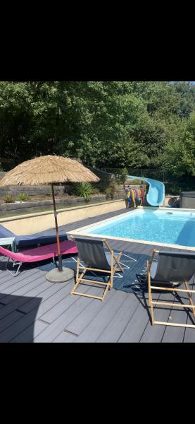 Chambres dans maison avec piscine toboggan aquatique et spa, Buchen Sie  Saint-Mars-la-Brière 