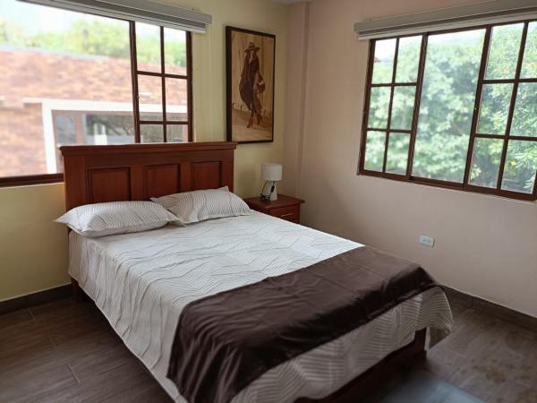 house, food pets, Buchen Sie  Guayllabamba Pichincha
