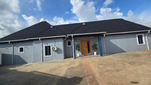 Camas Inn Opako Abeokuta, Buchen Sie  Hotels in Ogun mit Parkplatz, Parkplätze