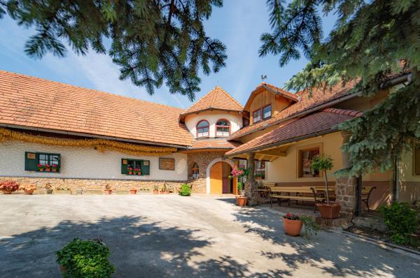 Winery Toplak, Buchen Sie  Hotels in Podravje mit Parkplatz, Parkplätze