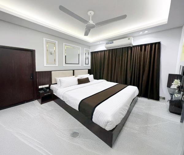 Hotel The Glory, Reserva ahora  Hoteles en Sylhet con aparcamiento, Aparcamiento