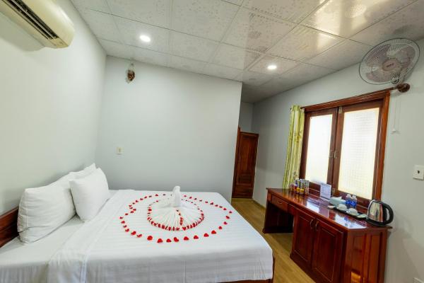 Minh Vuong Bungalow, Buchen Sie  Hotels mit Pool in Mekongdelta, Schwimmbad