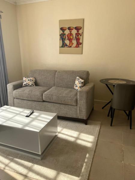 URBAN NEST HOMEs MACHAKOS, Reserva ahora  Hoteles en Machakos con aparcamiento, Aparcamiento