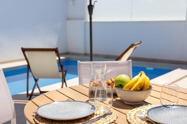 Villa Feliz, Buchen Sie  Hotels mit Pool in Murcia, Schwimmbad