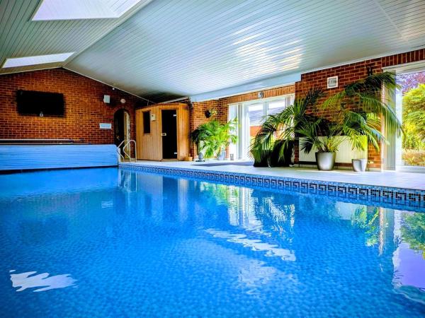 Aberfall Private Luxury Villa Indoor Pool Hot Tub Gym Cinema, Buchen Sie  England Hotels mit Frühstück, Frühstück