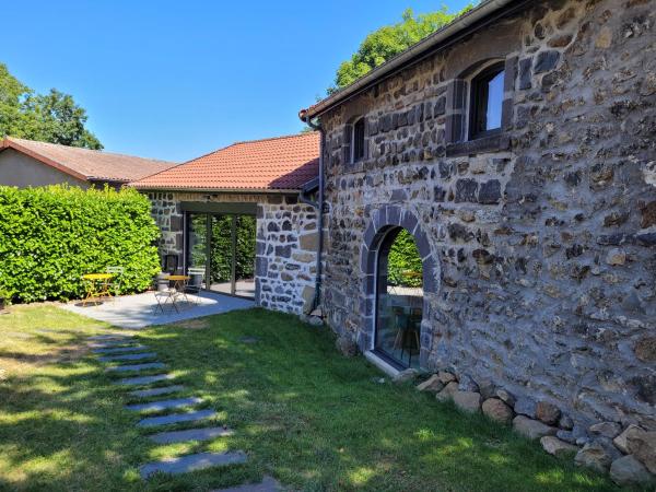 Le Moulin des Puys, Buchen Sie  Orcines Auvergne Volcanoes