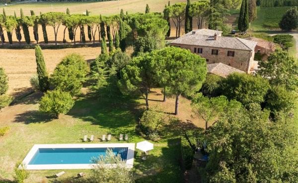 Fattoria Belvedere alle Vigne VacaVilla Exclusive, Buchen Sie  Hotels mit Pool in Sinalunga, Schwimmbad