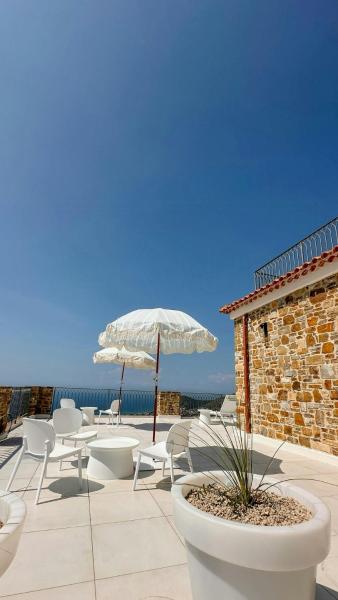 Panoramic Villa With Pool And Capri View, Buchen Sie  Hotels in Cilento Coast mit Pool, Schwimmbad