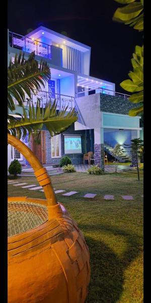 ECR Beach Villa with Private Swimming Pool, Prenota  Tirupporūr Tamil Nadu