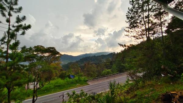 AKI Backpackers, Prenota  Hotel a Borneo con parcheggio, Parcheggio
