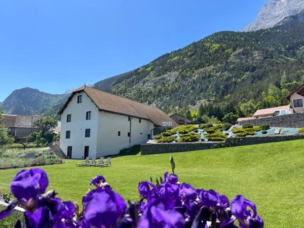 Les Serres dAntan, Prenota  Le Glaizil 