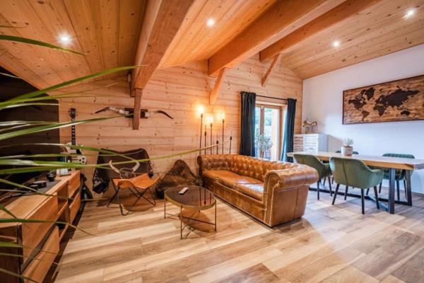 Triplex chaleureux Huez Village à 20m des remontées, Reserva ahora  Huez Oisans