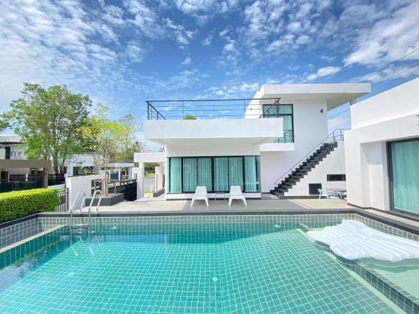 Lake View 3BR Villa with Private Pool Pattaya 24, Reserva ahora  Ban Nong Chap Tao Chonburi