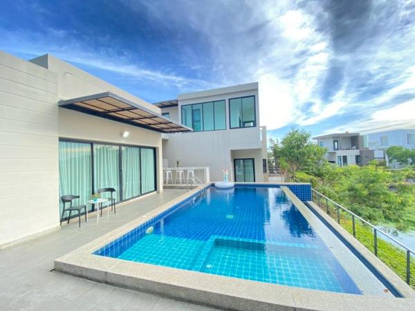 Lake View 3BR Villa with Private Pool Pattaya 30, Reserva ahora  Ban Nong Chap Tao Chonburi
