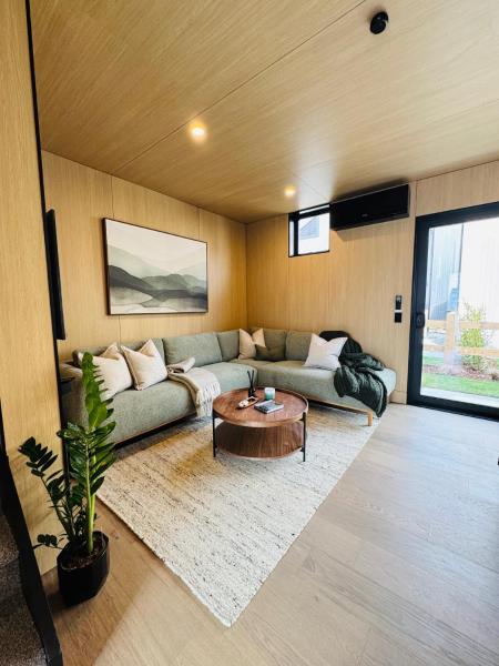 Ski Villa & carpark, a retreat close to everything, Buchen Sie  Queenstown 