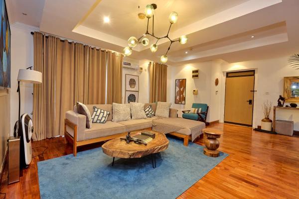 Lagos Residence - Luxury 4Bedroom Ikoyi, Buchen Sie Ferienwohnung Hotels mit Pool in Lagos, Schwimmbad