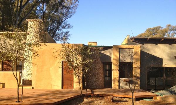 Damascus Bush Lodge, Buchen Sie Lodge Hartbeespoort 