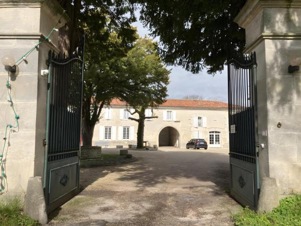 Chez Bilhouet, Buchen Sie  Segonzac Charente