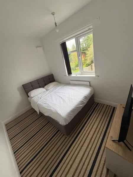 WOLVES Stay, Buchen Sie  Hotels in Wolverhampton mit Parkplatz, Parkplätze