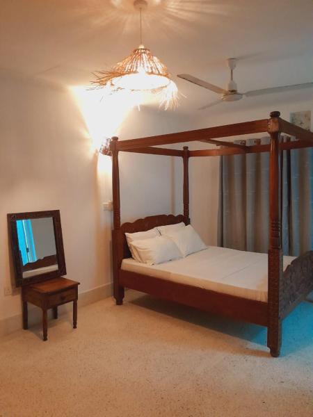 Elegant Double Big Room at Villa Paradise, Reserva ahora  Hoteles con piscina en Coast Region, Piscina
