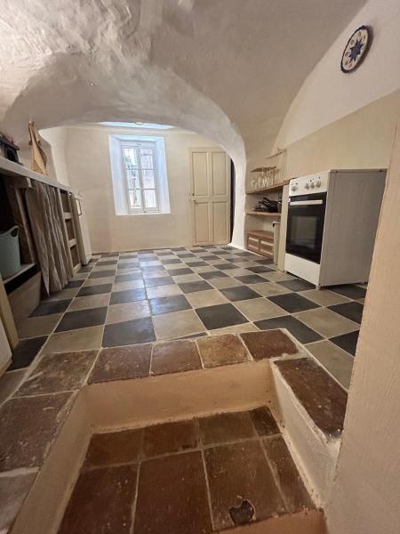 Appartement villageois ou maison entière, Prenota  Aniane Hérault