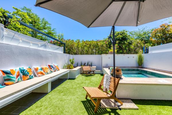 Villa Cocoon - Montpellier et plages, Réserver  Hôtels à Mauguio avec piscine, Piscine