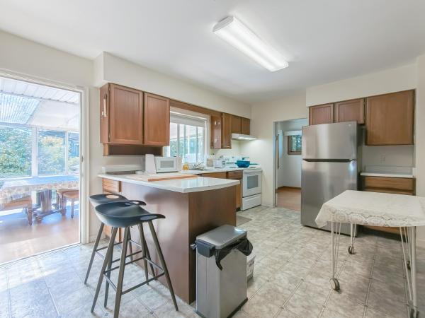 Cozy Airb&b Suite in South Vancouver, Réserver  Hôtels à Colombie-Britannique avec parking, Parking
