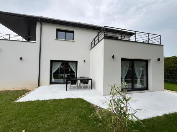 Villa LOM, 800m de la plage, Prenota   