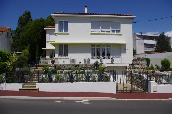 Villa Saint Georges, Reserva ahora  Hoteles en Aquitania con aparcamiento, Aparcamiento