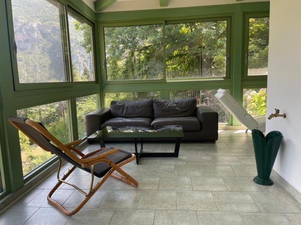 Villa fleurie - maison familiale, véranda et jardin, Buchen Sie  Tende Nationalpark Mercantour