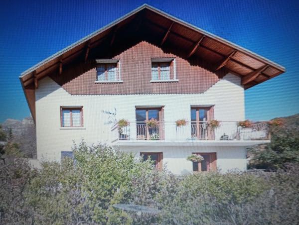 Chez Marinette, Prenota  Hotel a Alvernia con parcheggio, Parcheggio