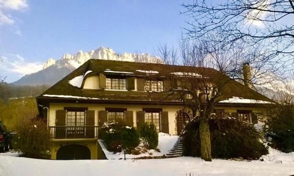 Beautiful Lake Annecy Villa, Prenota Chalet Hotel a Alvernia con parcheggio, Parcheggio